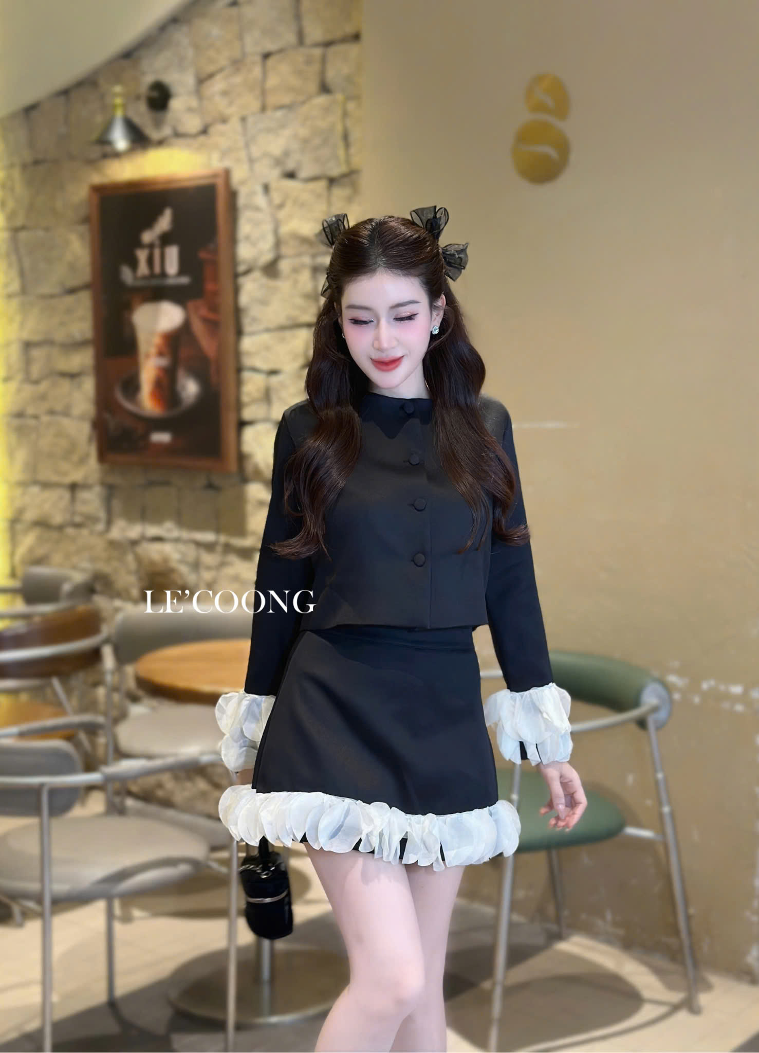 Mô tả Set Dáng Ngắn Phối Ren Trắng LECOONG B180 Đầm Tiểu Thư Sang Chảnh Màu Đen - 2