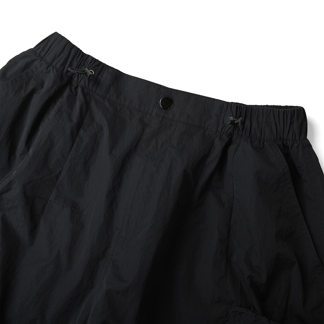 Mô tả Quần Dù Ống Rộng DAPPERANDMORE Nylon Big Pocket Parachute Pants Phối 2 Túi Bên Hông Kèm Dây Rút Eo - 1