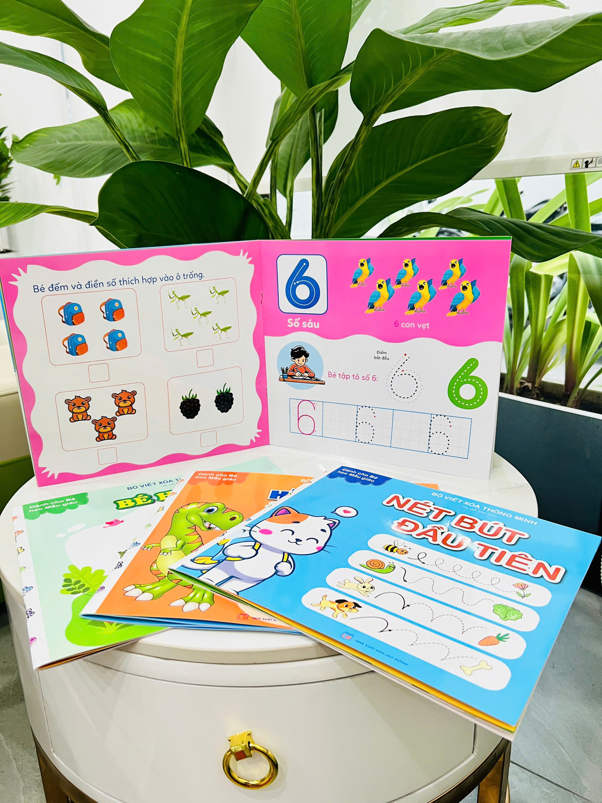 Mô tả Sách - Tự Xóa Thông Minh - Bộ 4 Cuốn - Bé Học Chữ Số, Chữ Cái, Nét Bút Đầu Tiên, Hình Khối Và Màu Sắc (Tặng Kèm 2 Bút) - 3