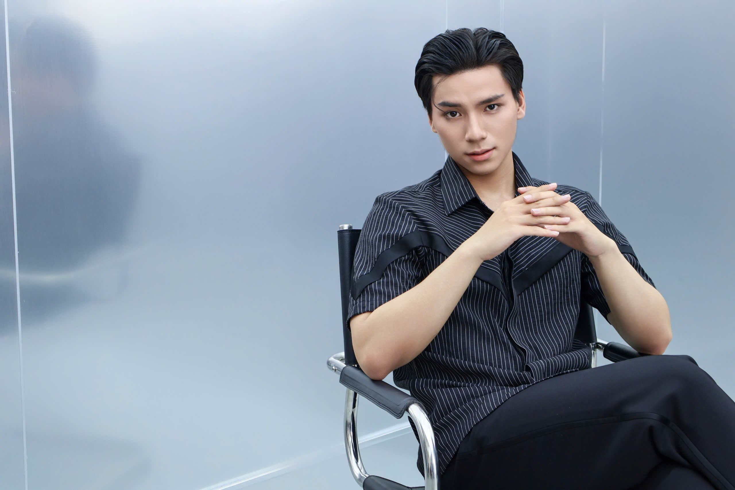 Mô tả Áo sơ mi nam sọc tay ngắn SIMTU điểm nhấn phối viền phi bóng, chất liệu cotton cao cấp thoáng mát | SM045 - 4