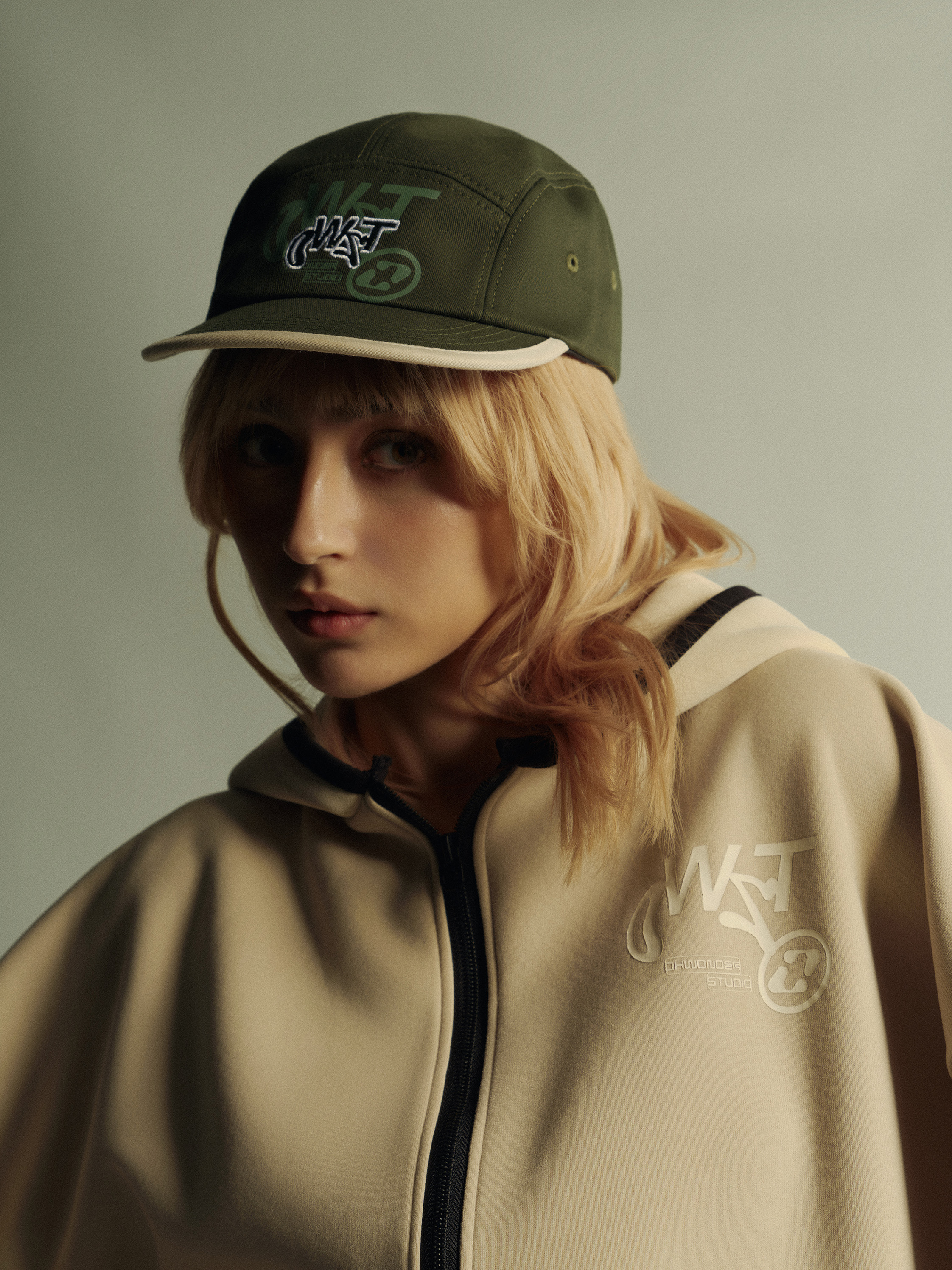Mô tả Áo Khoác Hoodie Oh Wonder Studio - Escapade Collection - 2