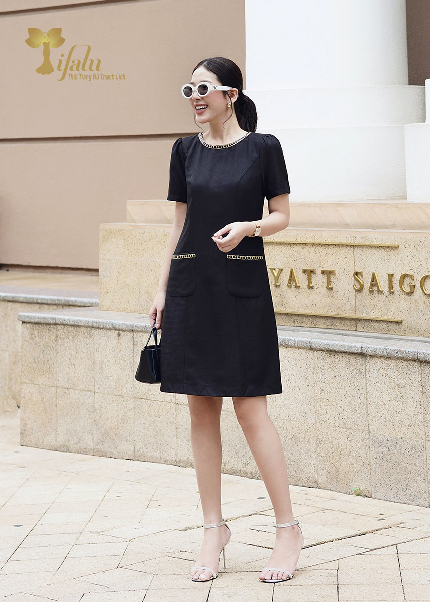Mô tả Đầm suông A bigsize cao cấp TIFALU  Zol325BLK màu đen viền da thanh lịch - 2