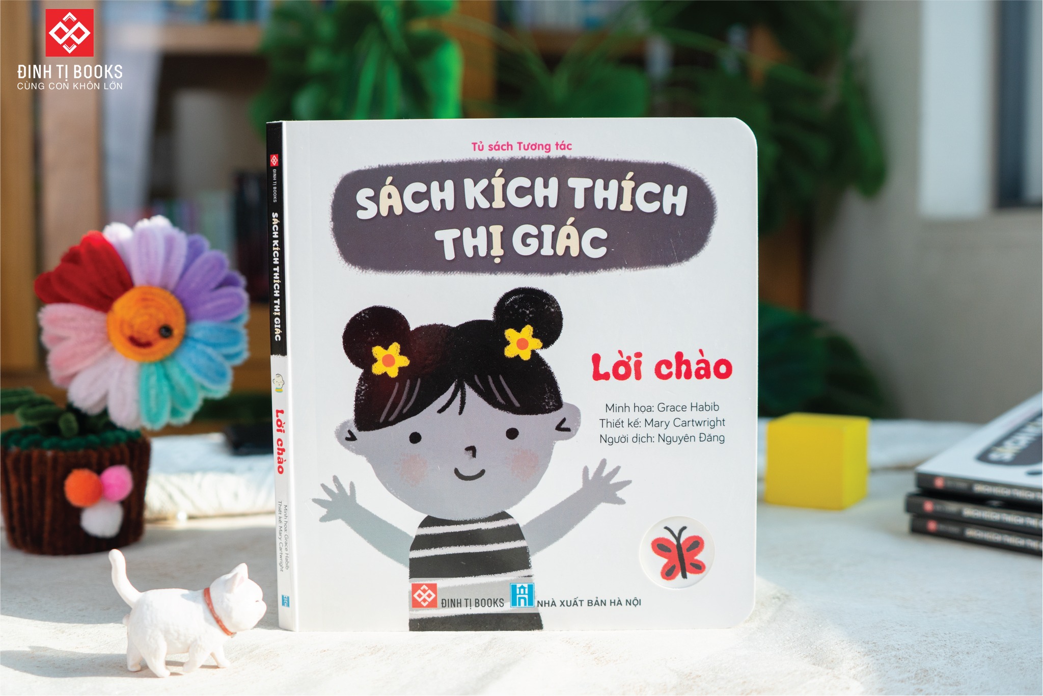 Mô tả Sách kích thích thị giác - Đen trắng và màu sắc tương phản cho bé 0 -3 tuổi - Đinh Tị Books - 6