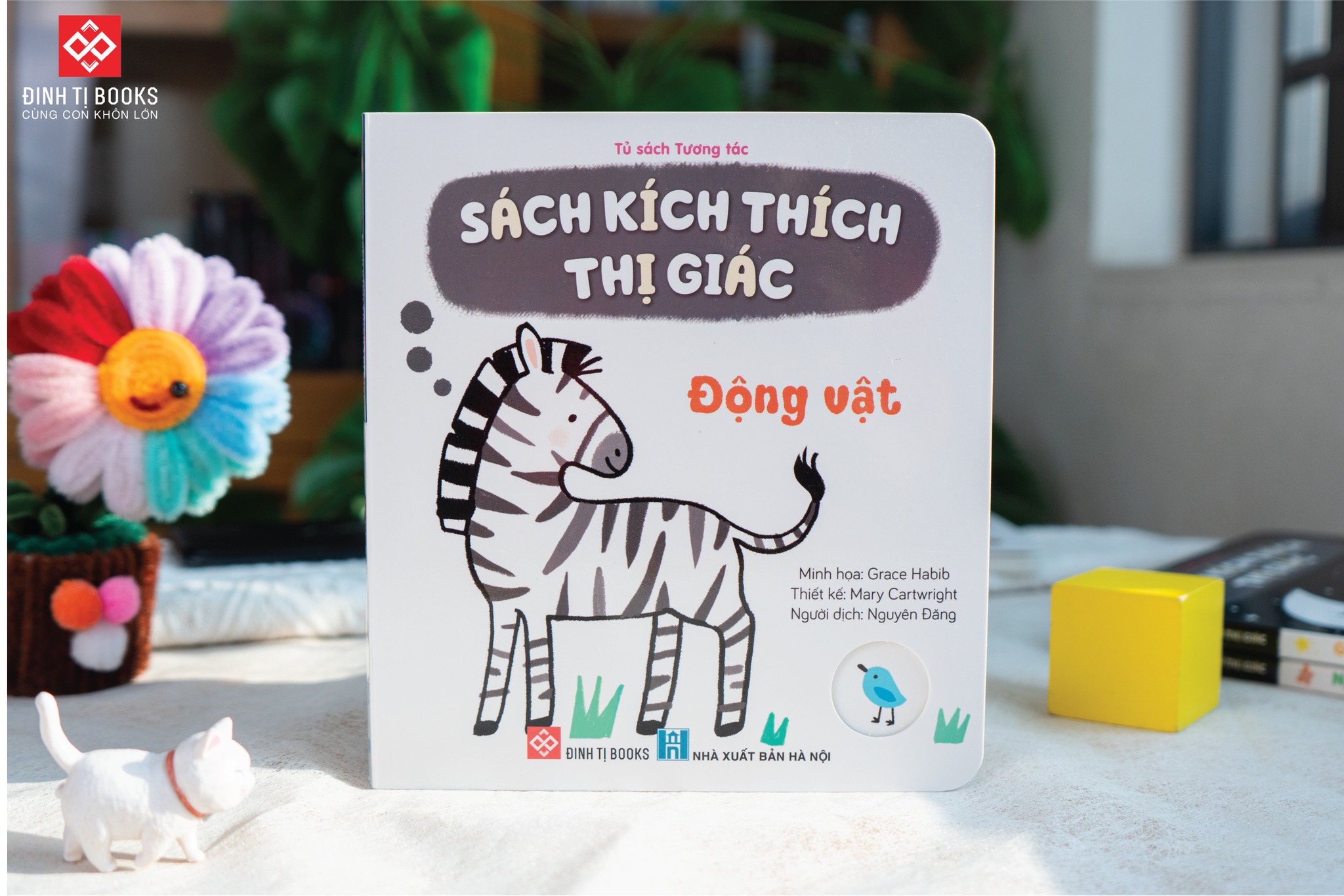 Mô tả Sách kích thích thị giác - Đen trắng và màu sắc tương phản cho bé 0 -3 tuổi - Đinh Tị Books - 8