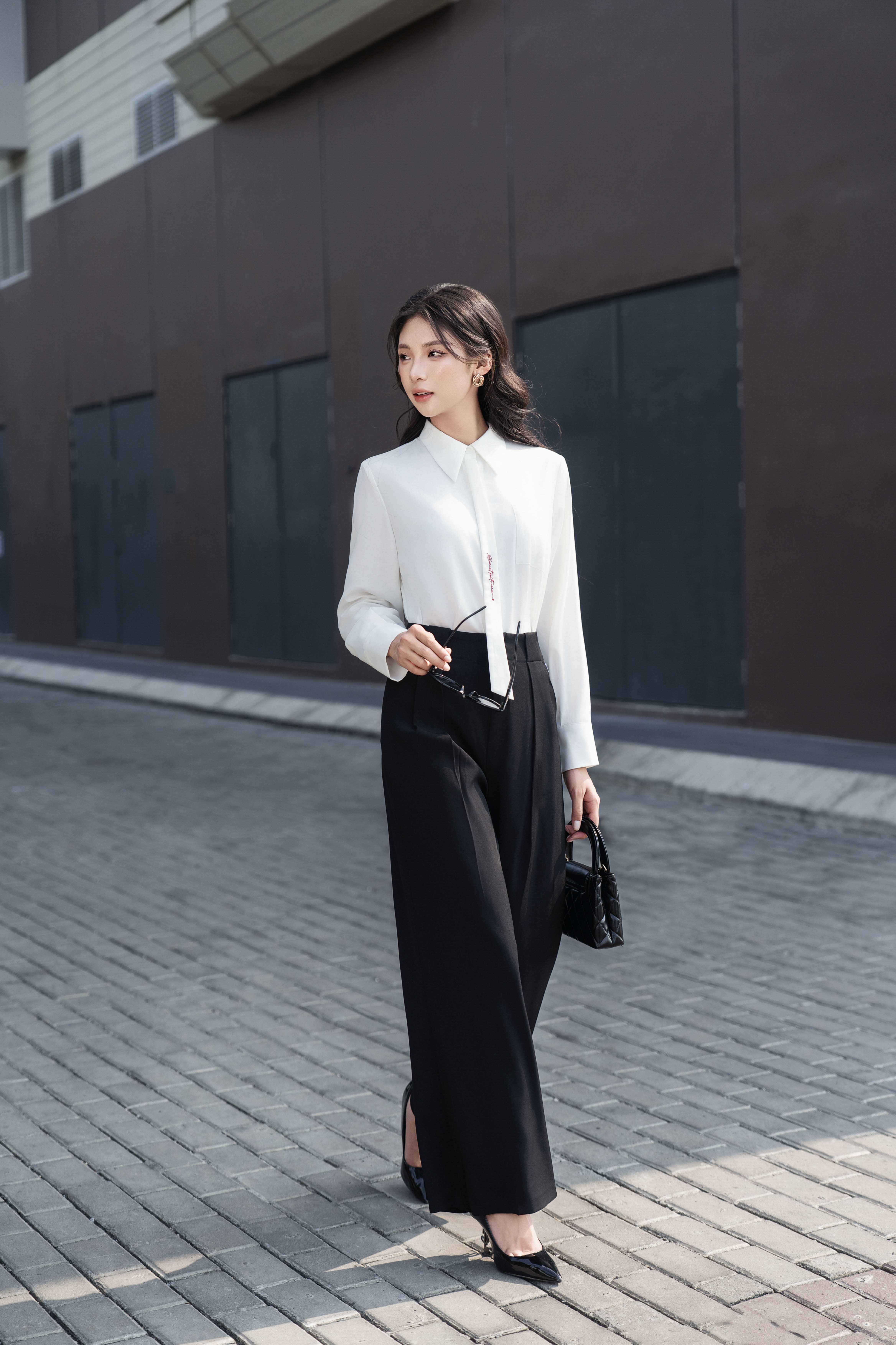 Mô tả Áo sơ mi cổ đức túi ốp ngực 2S28.2411RC thiết kế bởi JM Dress Design - 1