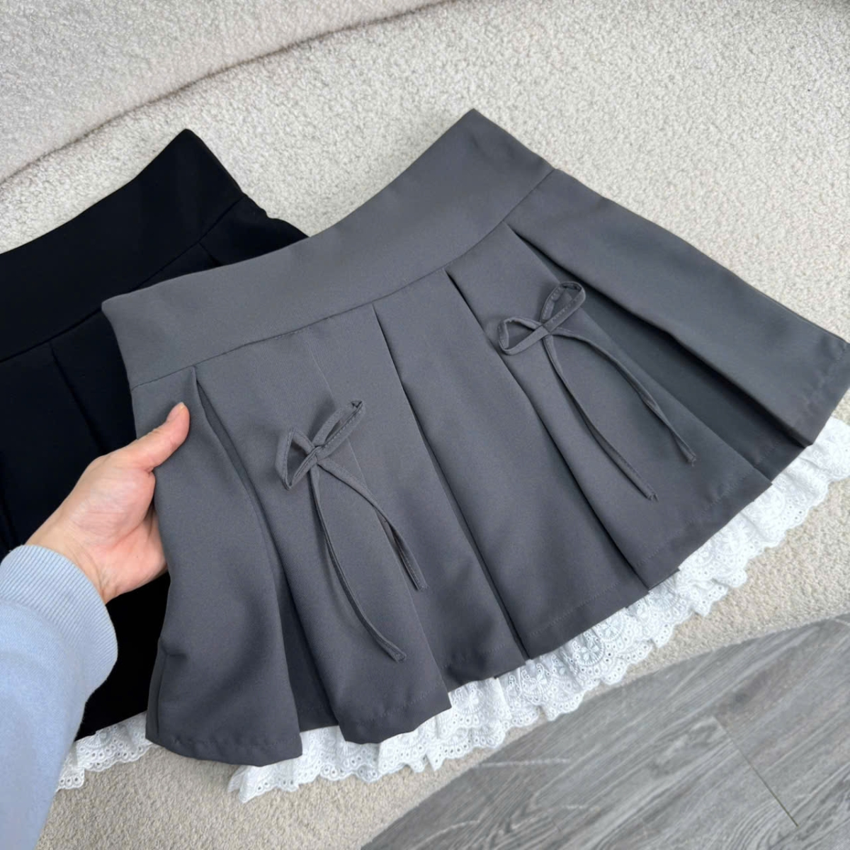 Mô tả Chân Váy Bigsize Nữ Dáng Xếp Ly Xòe 2 Lớp Phối Ren Dễ Thương Kèm Nơ Đứng Form Cho Chubby CV419 - 4