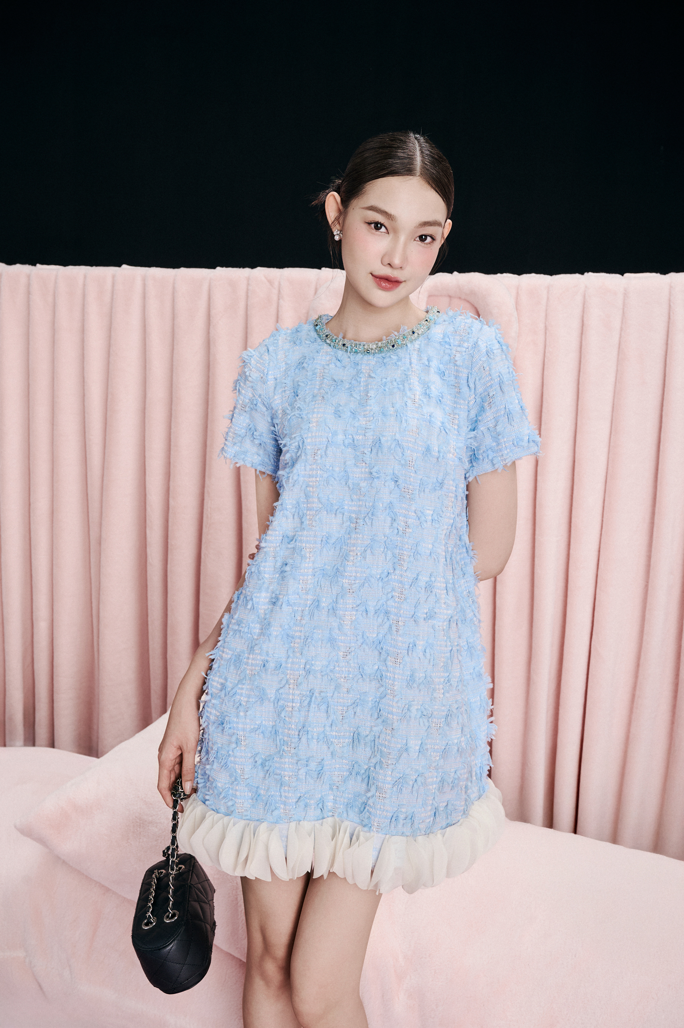 Mô tả RẬP MOMMY & BABY - Đầm Xanh Cổ Tròn Kết Dây Tweed Tay Ngắn - PARIS 04 - 5