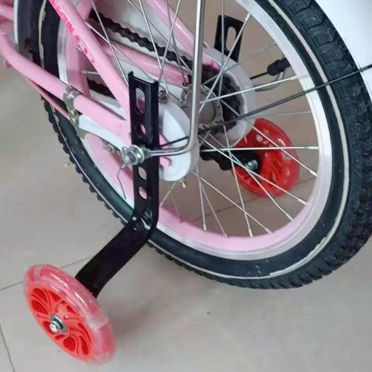 Mô tả Bánh Phụ Xe Đạp Trẻ Em Phát Sáng Cân Bằng Chắc Chắn Dành Cho Các Bánh Xe Size 12 14 16 18 20inch Chính Hãng Amalife - 5