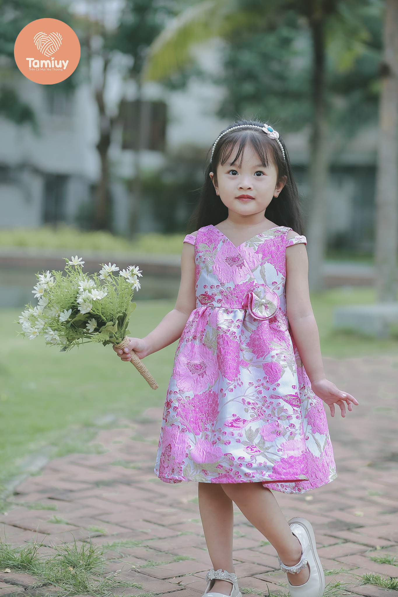 Mô tả Đầm Xòe Vải Gấm Hoạ Tiết Bông Tamiuy Dành Cho Bé Gái (10-40kg) - 1