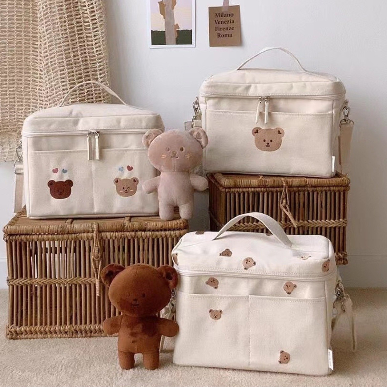 Mô tả Túi Bỉm Sữa KidsWorld Đựng Đồ Cho Mẹ Bé Thêu Gấu Đa Năng Nhiều Ngăn Phong Cách Hàn Quốc Sức Chứa Lớn - 12
