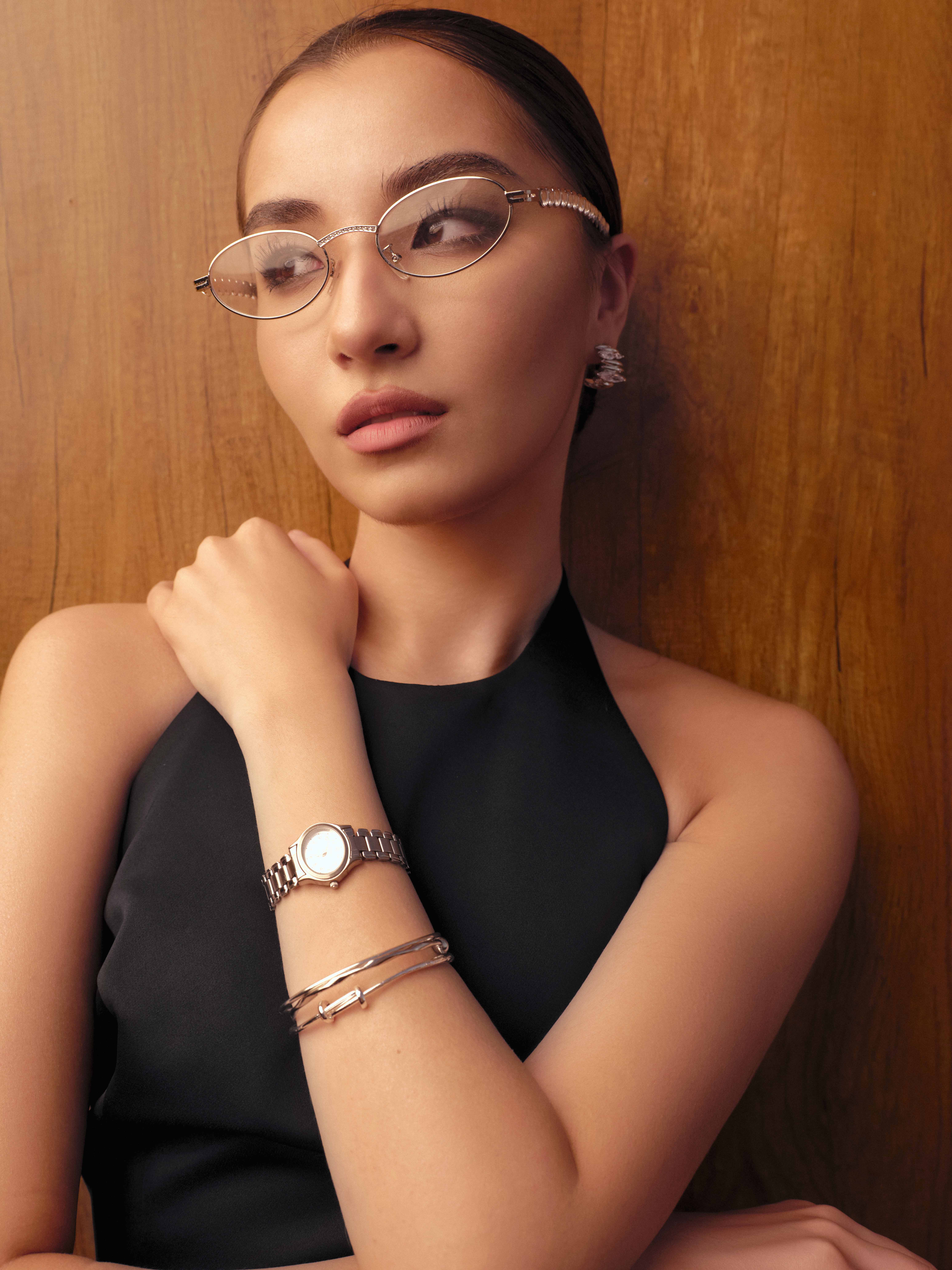 Mô tả RECHIC Đầm ngắn Larissa cổ yếm hở lưng tà xòe sang trọng cá tính - 5