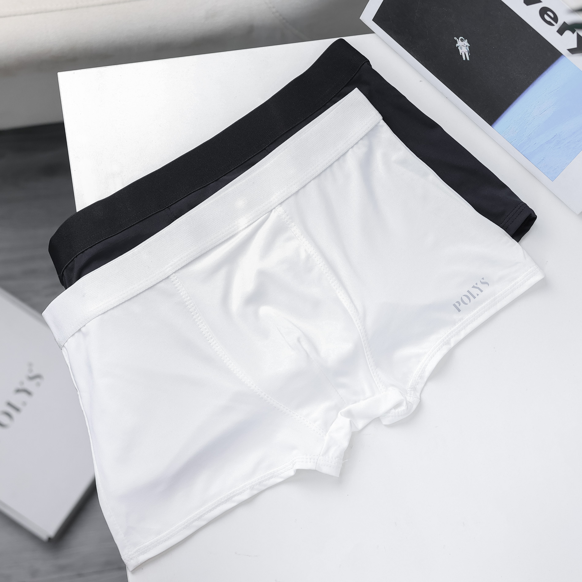 Mô tả Quần lót Boxer nam Trắng Đen, Quần lót nam chất thun lạnh mịn mát, giãn và thoáng khí, BOXER POLYS - 3