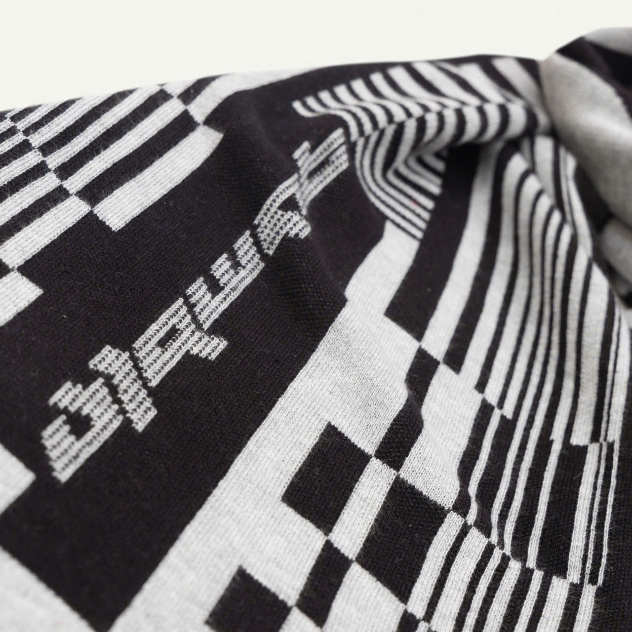 Mô tả GAMBLE SCARF  / Phụ kiện / GAMBLE WORLDWIDE - 10