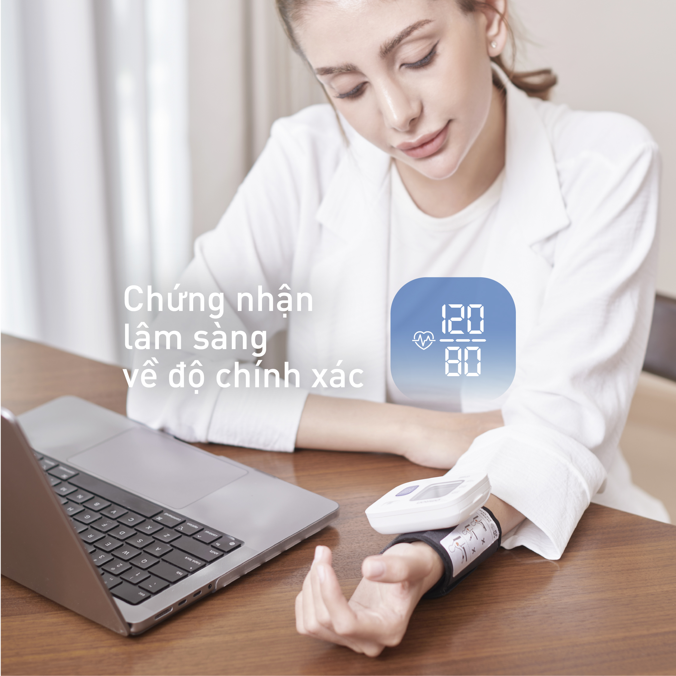Máy Đo Huyết Áp Cổ Tay Omron
