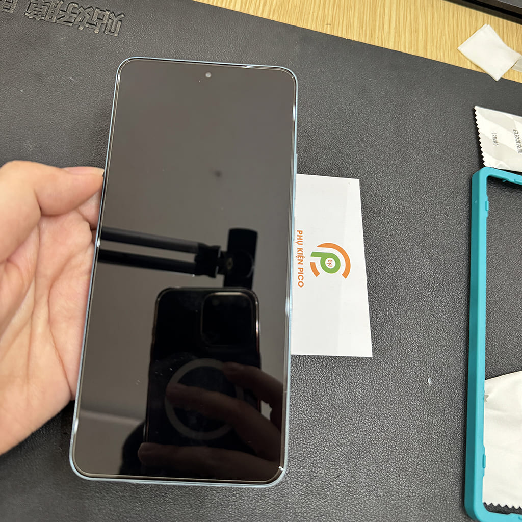 Kính cường lực dùng cho Xiaomi 14T / 15T Pro / 17T Pro trong suốt nhận vân tay full màn hình hãng Smart Devil – ảnh mô tả chi tiết 3
