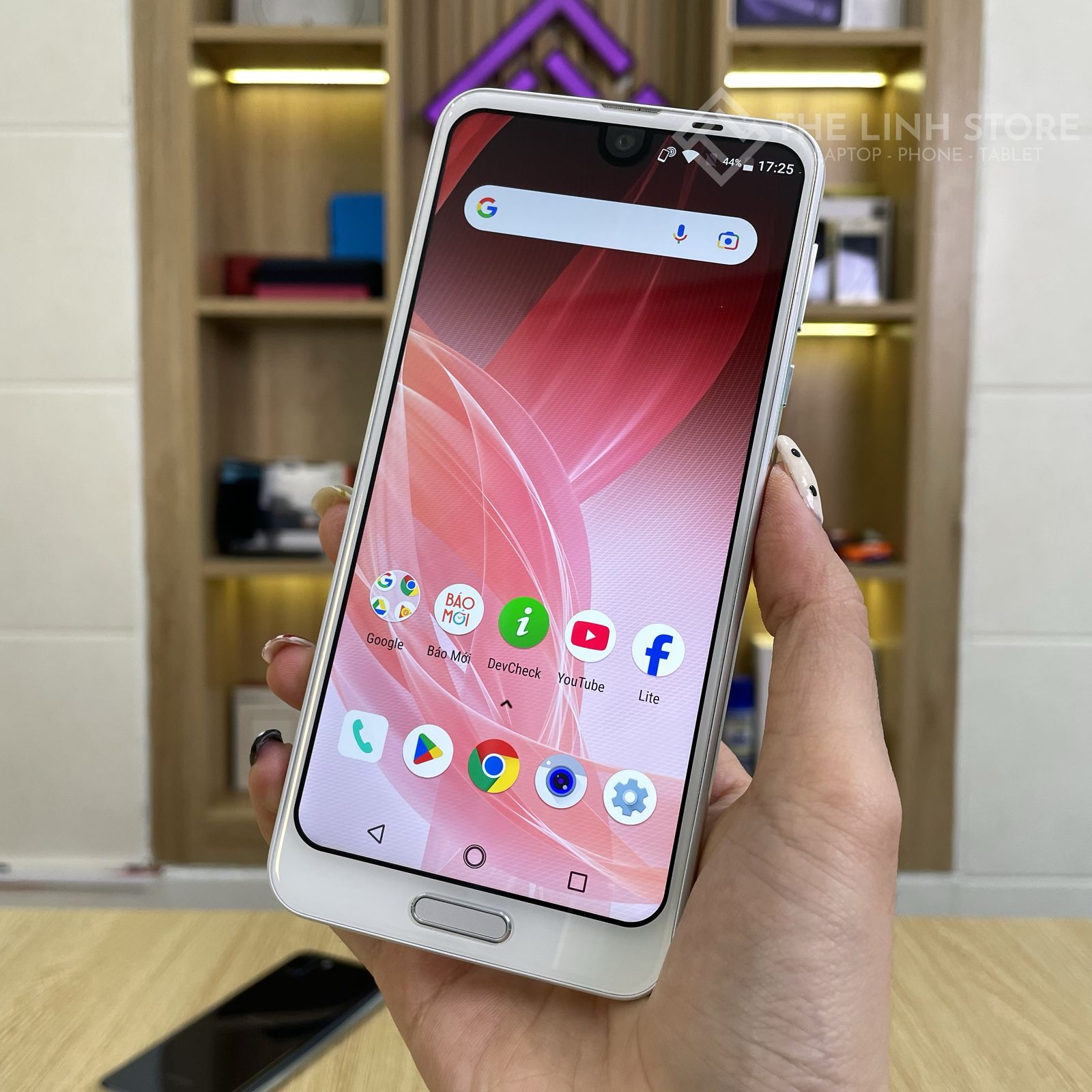 Điện thoại Sharp Aquos R2 (SPX) màn 120Hz - Snapdragon 845 ram 4G 64G ...