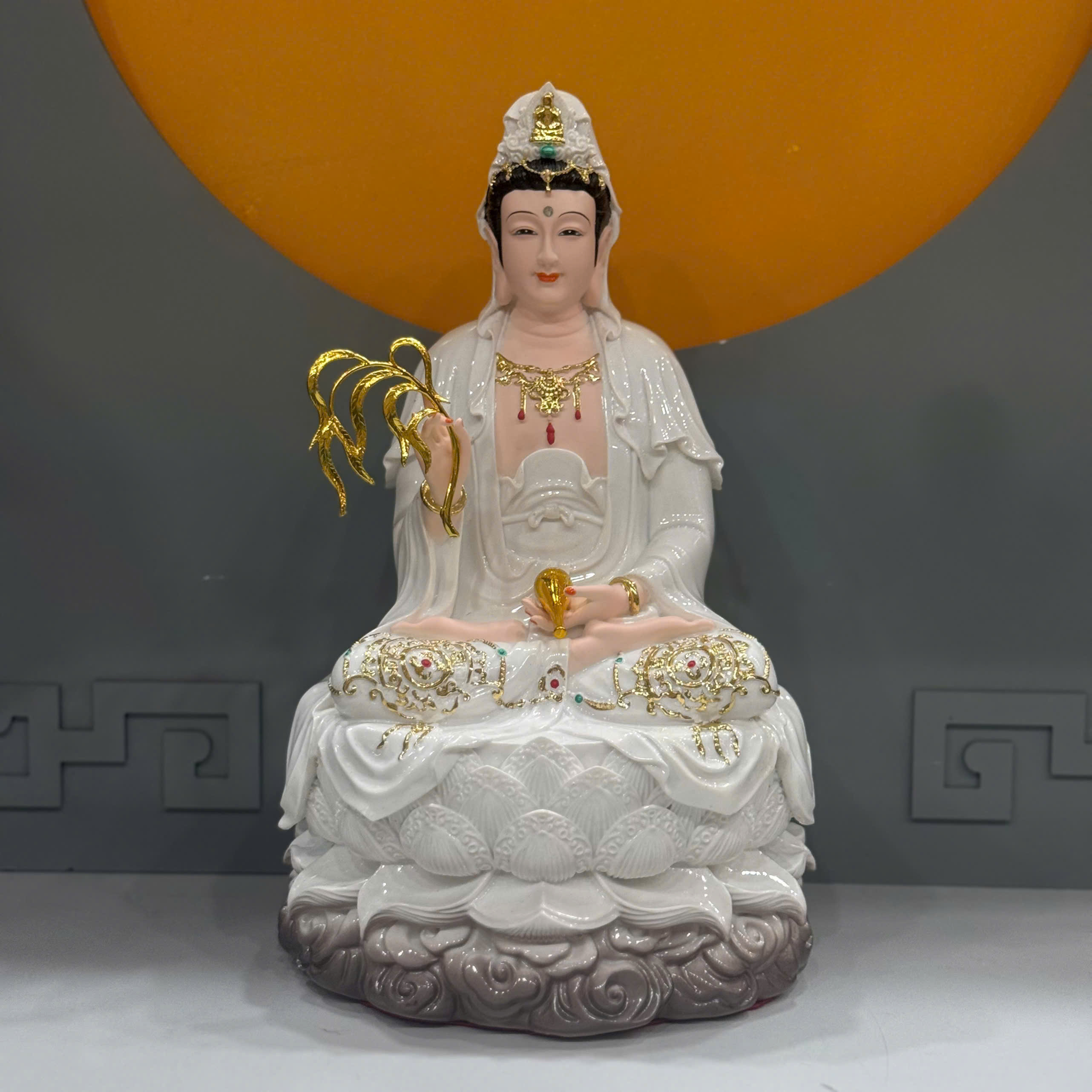 Tôn Tượng Quan Thế Âm Bồ Tát Ngồi 30cm Mẫu Đẹp Chất Poly Nhiều Màu Mới ...