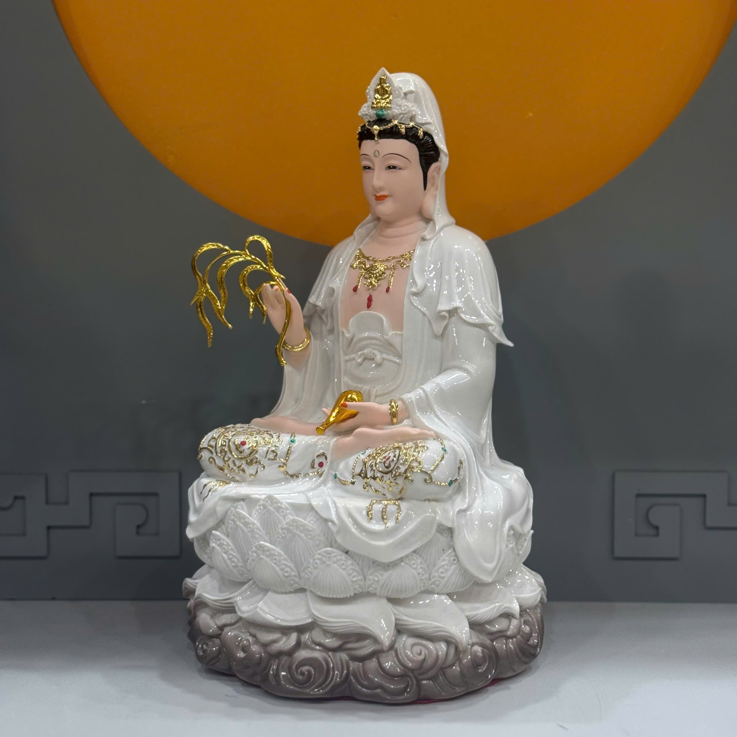 Tôn Tượng Quan Thế Âm Bồ Tát Ngồi 30cm Mẫu Đẹp Chất Poly Nhiều Màu Mới ...