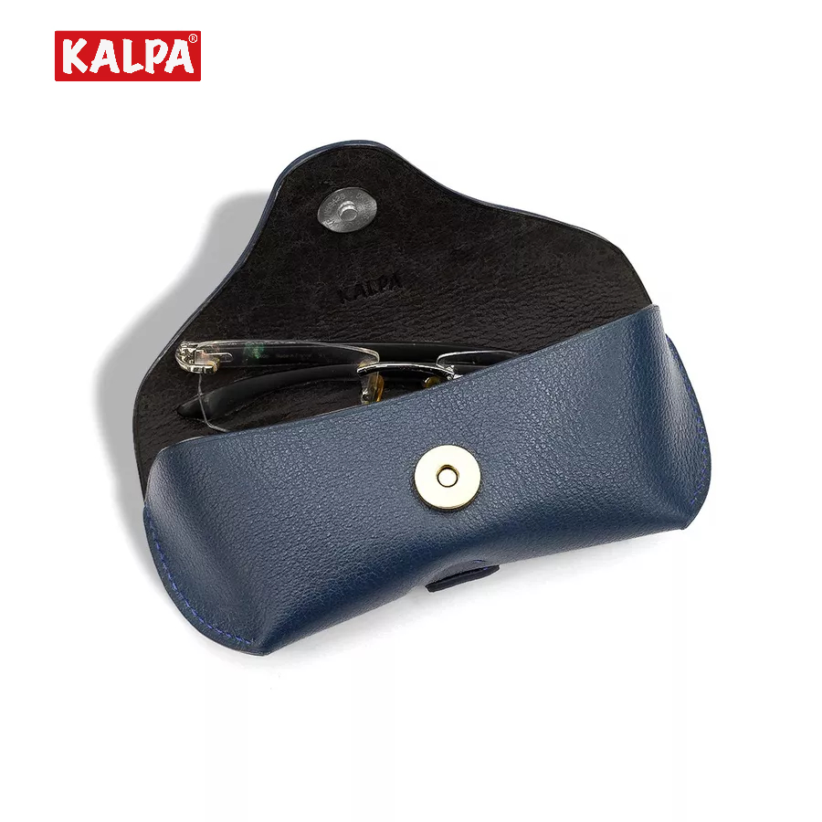 [Handmade] Hộp đựng kính da bò vân Epsom, có đai đeo thắt lưng – Kalpa Athens | Leather Glasses Case