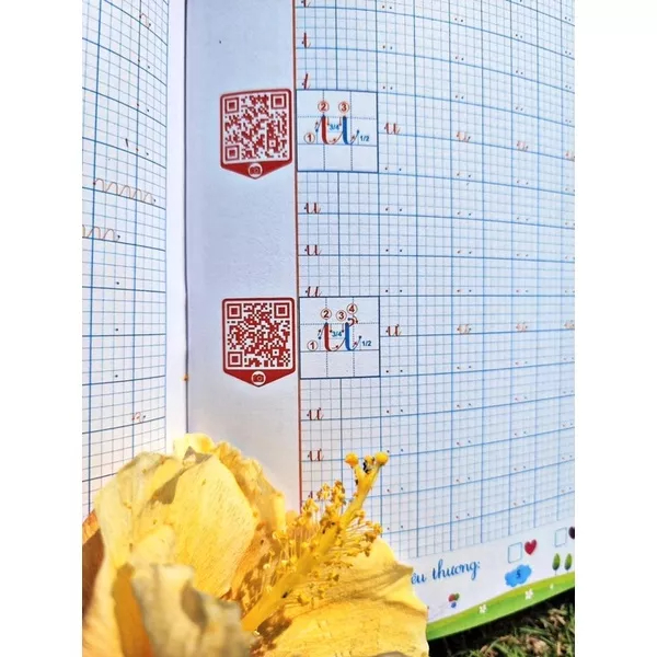 Ảnh Sách - Cẩm Nang Luyện Viết Chữ Đẹp Cỡ Nhỏ, Theo Nhóm - Dành Cho Học sinh Tiểu Học Và Người Yêu Chữ 2