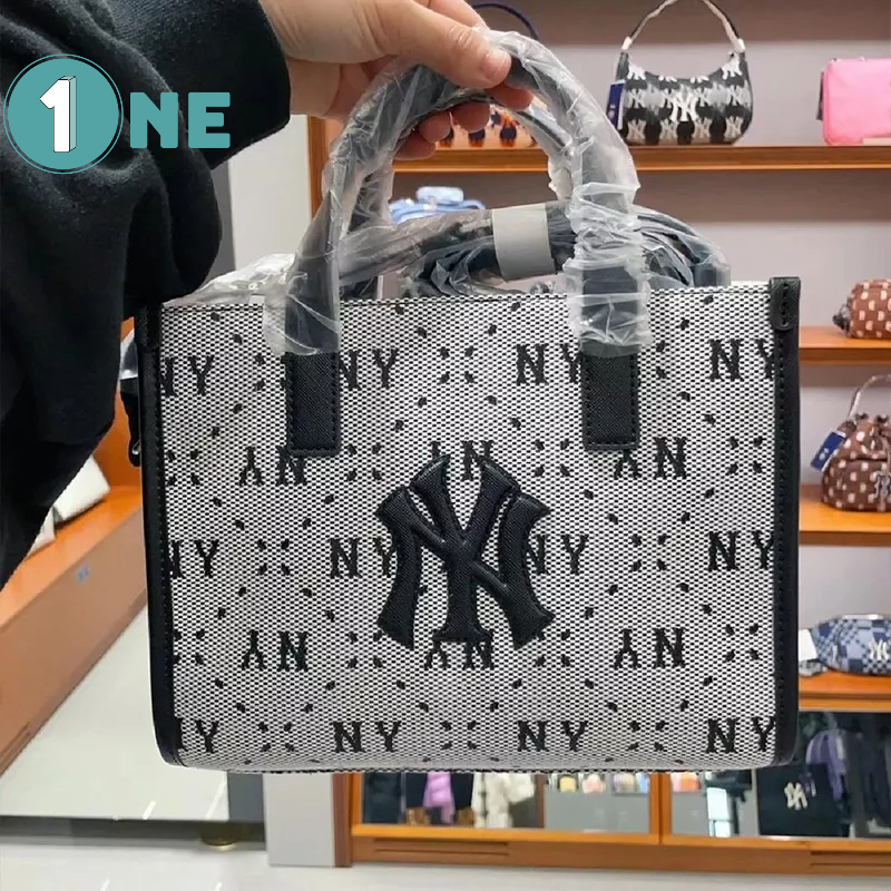 Túi Xách MLB NY Big Diamond Monogram Jacquard Small Tote Bag New