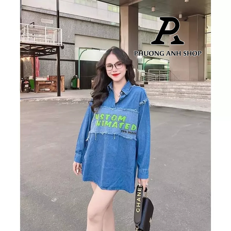 Áo sơ mi jeans tay dài cổ bẻ ngực phối chữ cá tính - chất jean cao cấp