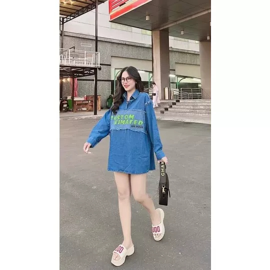 Áo sơ mi jeans tay dài cổ bẻ ngực phối chữ cá tính - chất jean cao cấp