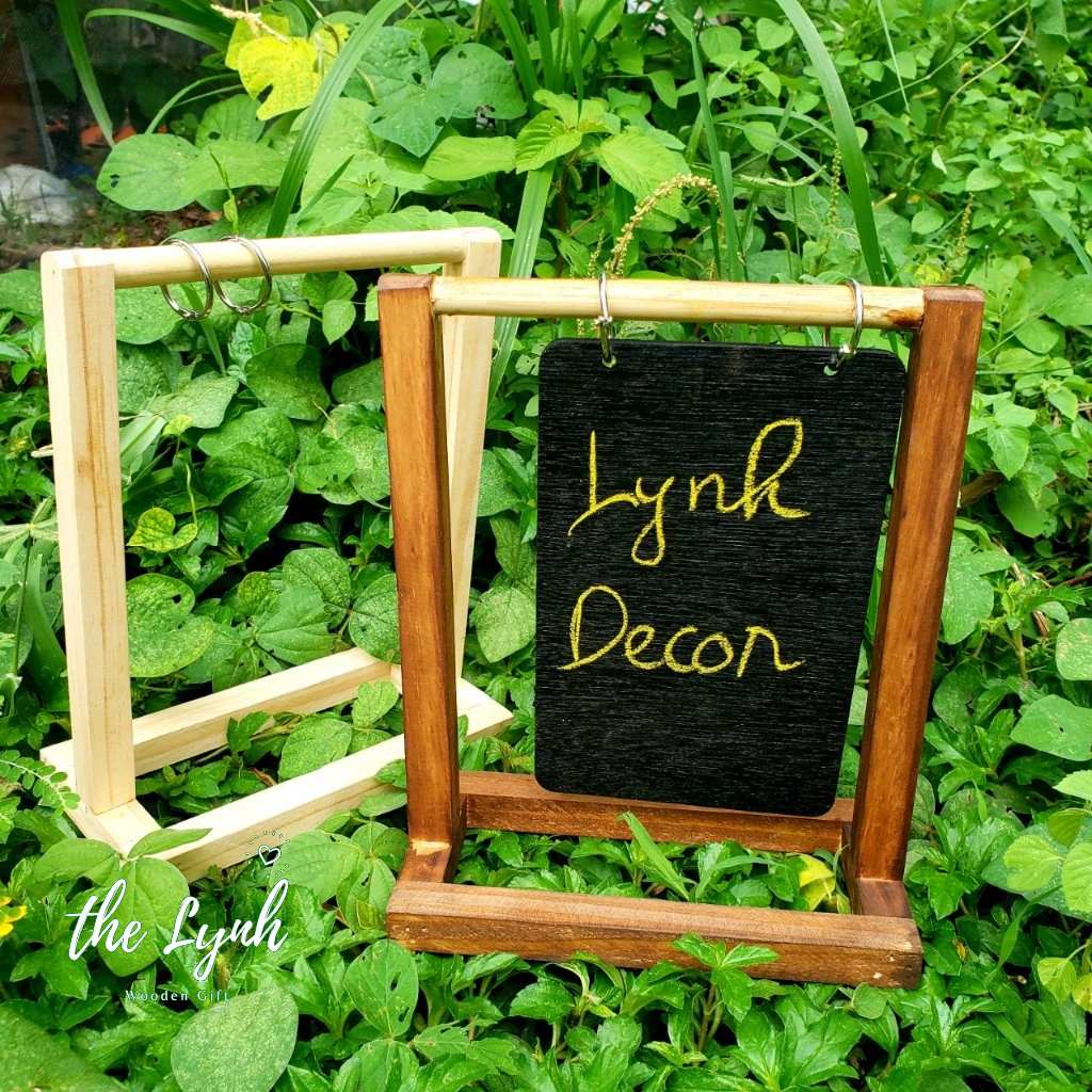 Giá Treo Gỗ Menu để bàn A5 có khoen tròn - LYNH DECOR