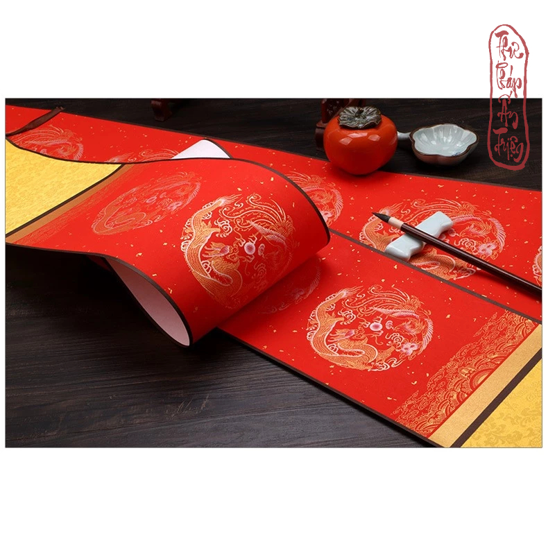 BIỂU BO LỤA VIẾT CÂU ĐỐI LONG PHỤNG MÀU ĐỎ MAY MẮN CHÚC TẾT ĐẦU NĂLM