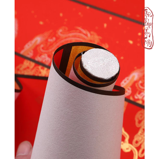 BIỂU BO LỤA VIẾT CÂU ĐỐI LONG PHỤNG MÀU ĐỎ MAY MẮN CHÚC TẾT ĐẦU NĂLM