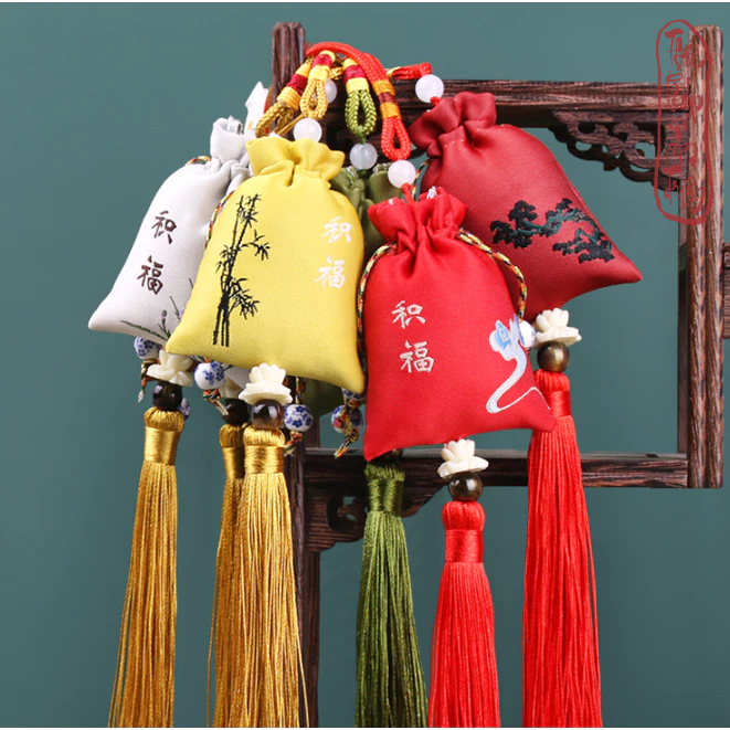 Túi gấm thêu hoa cao cấp - túi hầu bao - túi đựng trang sức cổ trang