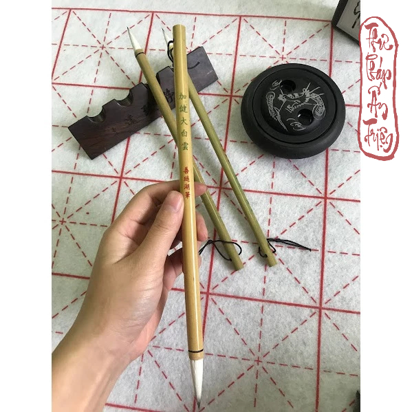 CỌ VIẾT Thư Pháp BÚT LÔNG THƯ PHÁP - GIA KIỆN BẠCH VÂN có miễn phí vận chuyển