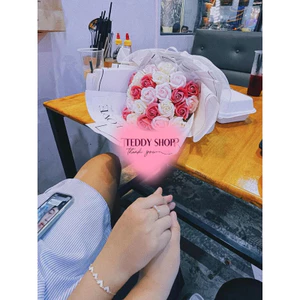 Bó hoa hồng sáp quà tặng làm theo yêu cầu