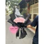 BÓ HOA CÁNH BƯỚM HỒNG ĐEN XINH YÊU