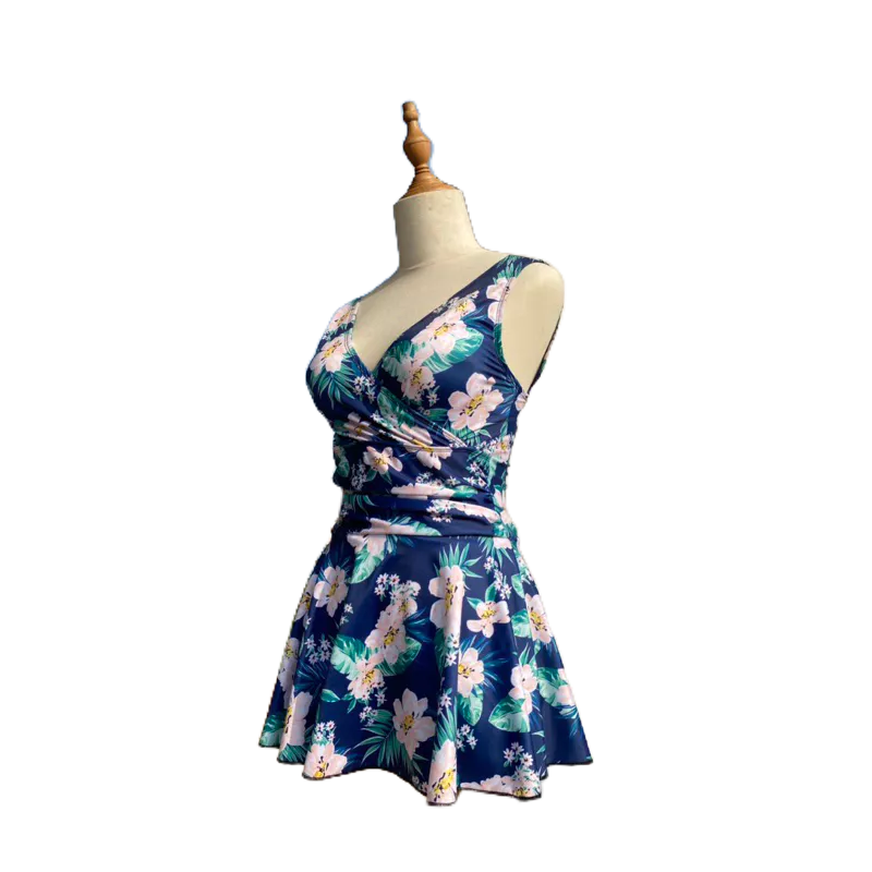 size[M L Xl 2xl } Đồ Bơi 1mảnh kính đáo được may 2 lớp dày dặn mút ngực có quần bên trong