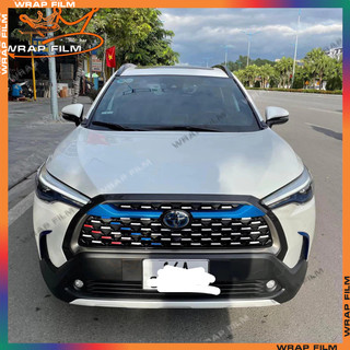 Decal phản quang 3M dán mặt calang Toyota Cross giúp xe nổi bật, không để lại keo khi bóc