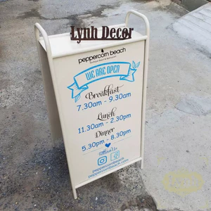 Standee Sắt Chậu Hoa decal 2 mặt ngoài trời, nắng mưa thoải mái size 70cm x rộng 50cm - MisoLamDecor