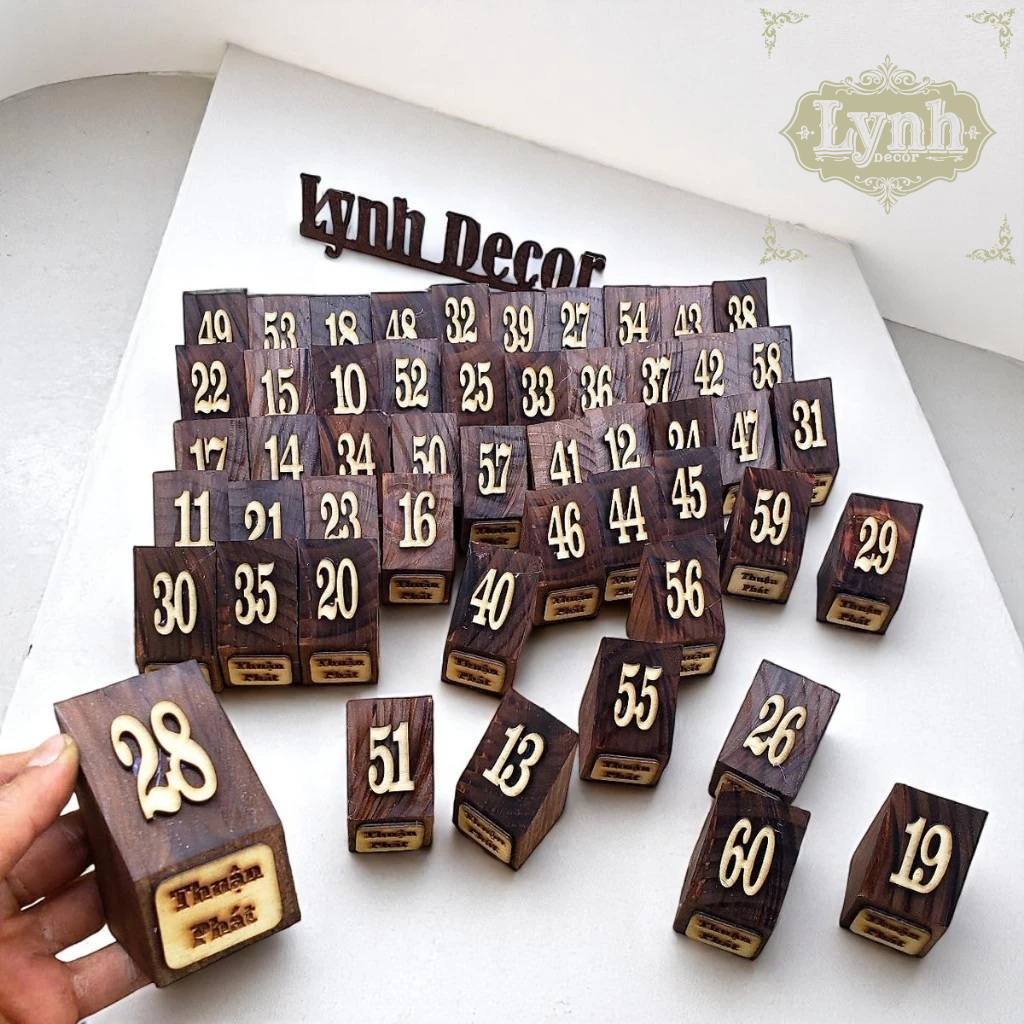 Thẻ số bàn cà phê hình trụ vuông gỗ độc đáo miễn phí khắc logo . Tặng khay khi mua 20 Số - Lynhdecor