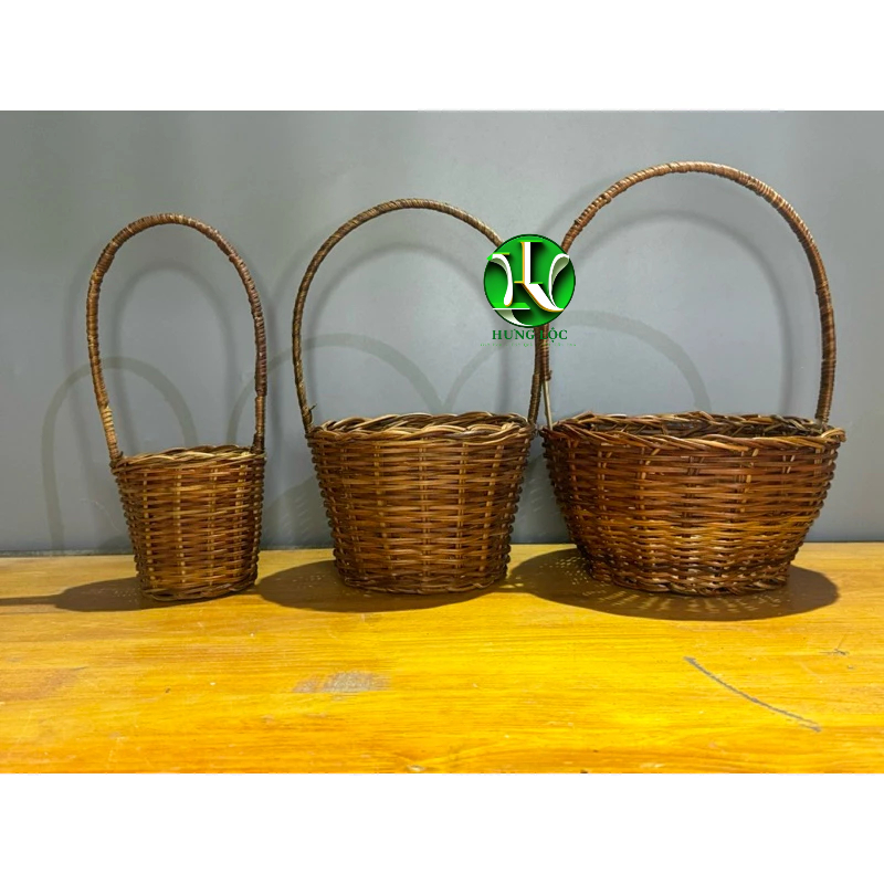 Giỏ mây cắm hoa, giỏ mây mini màu nâu và màu trắng có quai, miệng 11cm ...