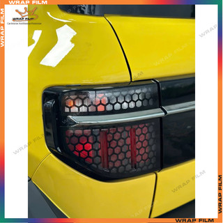 Decal trang trí ô tô hình tổ ong dán đèn Vinfast VF3- tem in trong 3 lớp không thấm nước không phai màu