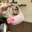 Túi Mini Kẹp Nách Cầm Tay Da Nhung 2 Hạt Ngọc Tặng Kèm Bông Hoa Size 14cm Xinh Xắn Cho Bé Yêu
