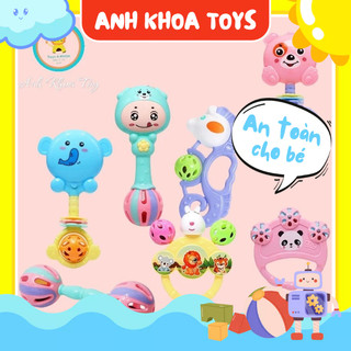 Bộ đồ chơi lục lạc, xúc xắc 7 món cầm tay hình các nhân vui nhộn dành cho bé, giúp bé tập cầm nắm