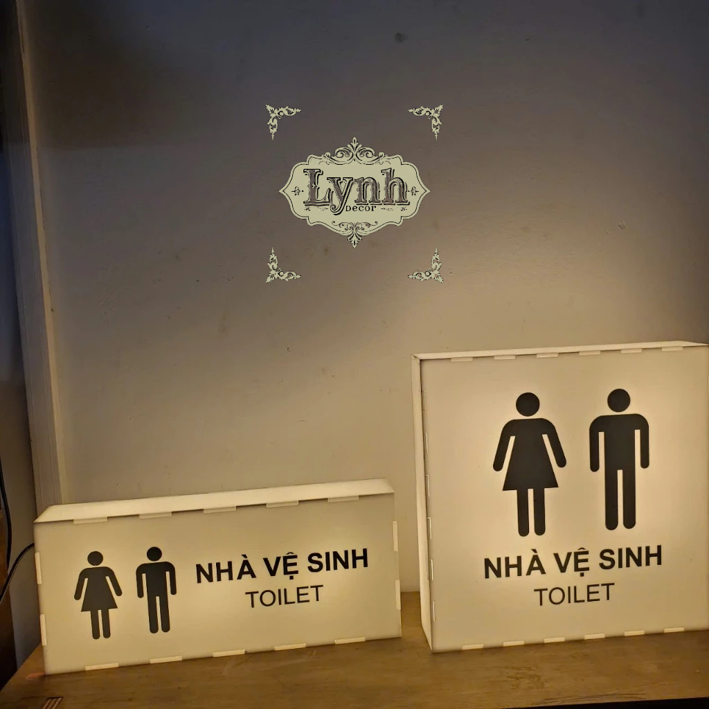 Hộp đèn mica Toilet LIGHTBOX không viền led chữ đèn sáng 5 mặt,LYNHDECOR FREETHIẾT KẾ THEO YÊU CẦU