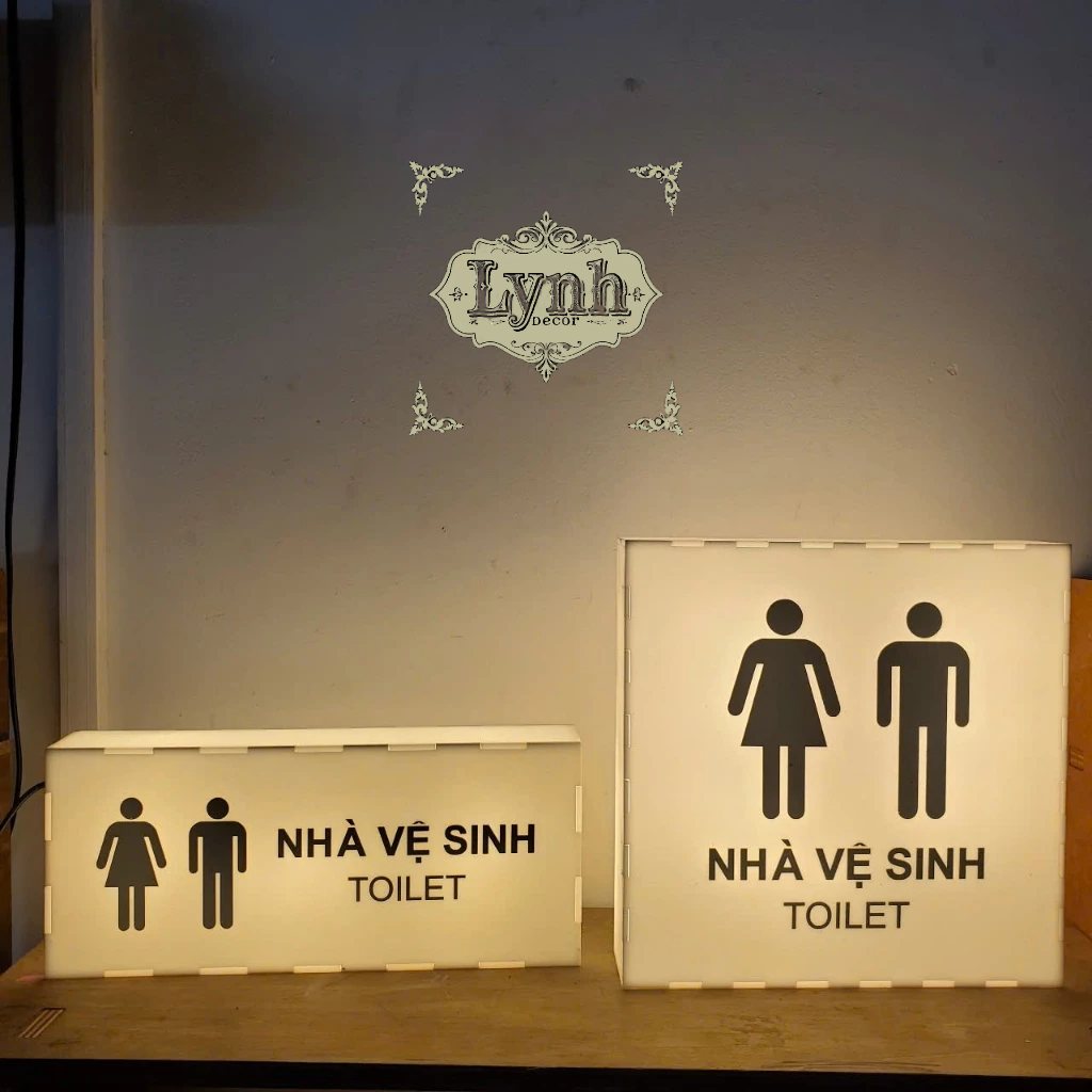 Hộp đèn mica Toilet LIGHTBOX không viền led chữ đèn sáng 5 mặt,LYNHDECOR FREETHIẾT KẾ THEO YÊU CẦU
