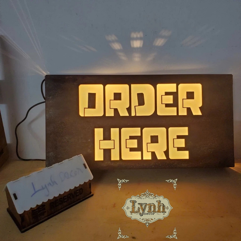 Bảng hiệu sắt Rỉ sét Order Here đèn LED treo tường ngoài trời, LynhDecor