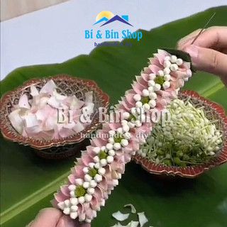 Kim Dài Xỏ Vòng Hoa Trang Trí, Kết Tràng Hoa Dâng Cúng Phật