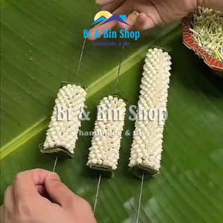 Kim Dài Xỏ Vòng Hoa Trang Trí, Kết Tràng Hoa Dâng Cúng Phật