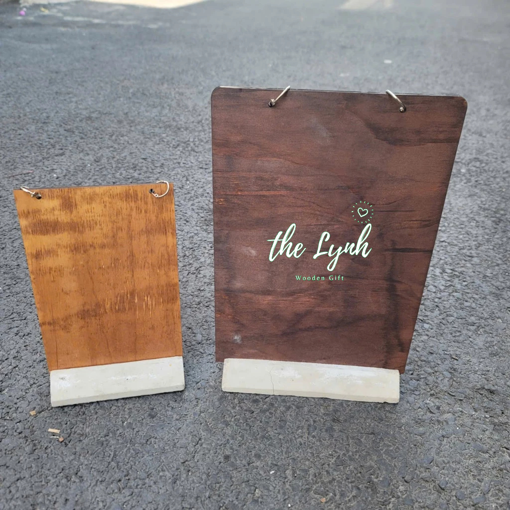 Menu gỗ size A4/A5 có khoen cho Quán cafe, Nhà hàng - đế gỗ Xi Măng tam giác - Miễn phí Khắc LOGO