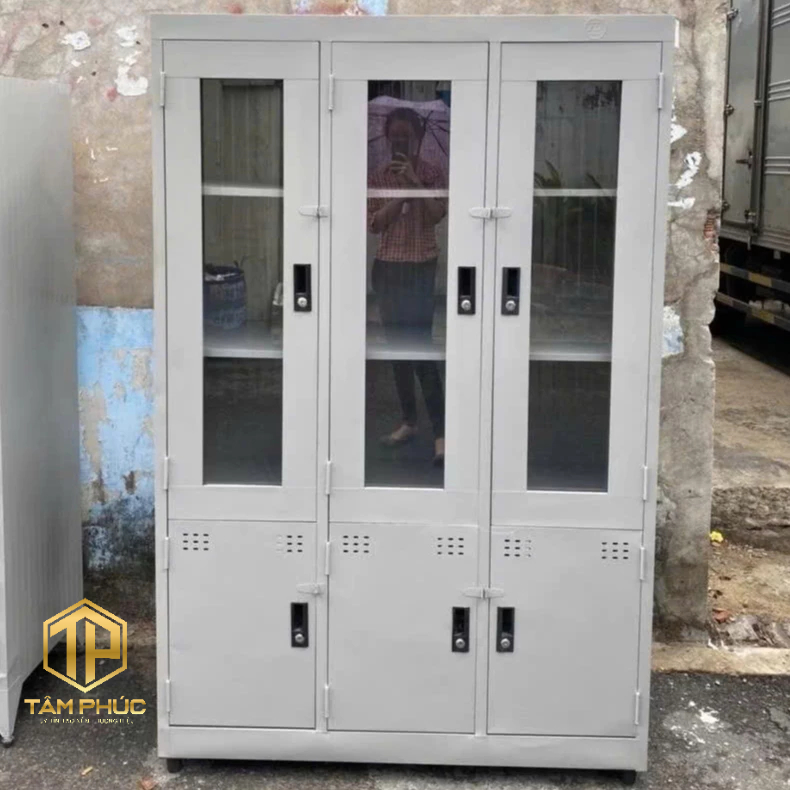 tủ hồ sơ kính đựng tài liệu và giấy tờ tiện lợi cho văn phòng