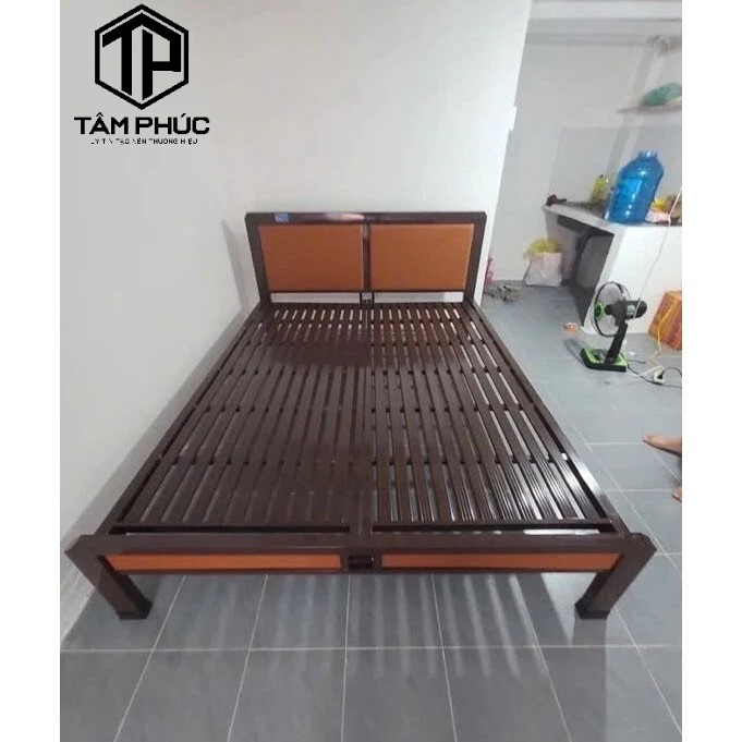 Giường sắt có nhiều màu sắc, đáp ứng mọi sở thích.